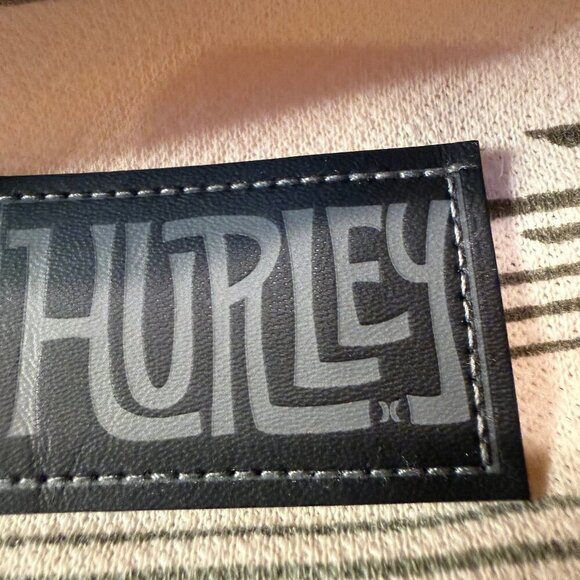 Hurley XL Southwest Designed Hoodie w Front Pocket Unisex - Worn Once - Picture 6 of 8
